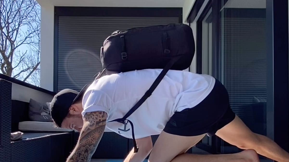 Core-Training mit Zusatzgewicht